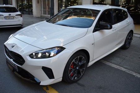 BMW M135 xDrive 300 DKG7 M-Performance