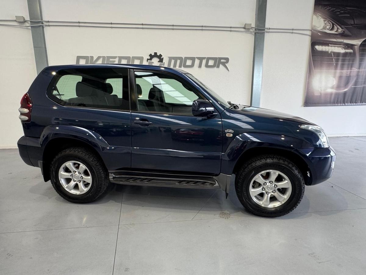 Toyota Land CRUISER 3.0 D-4D