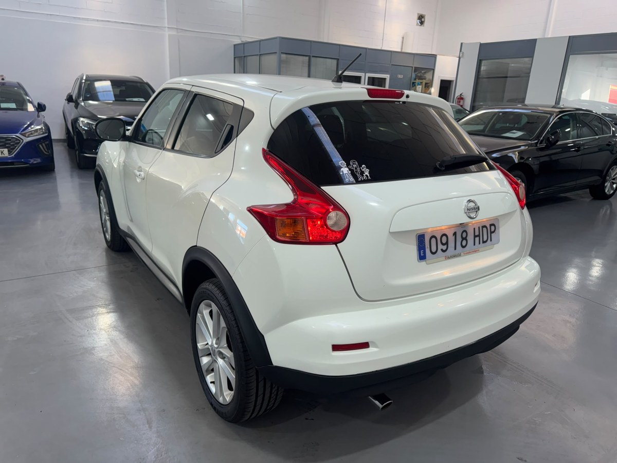 Nissan Juke 1.6i 16V Visia 4X2 117 CV