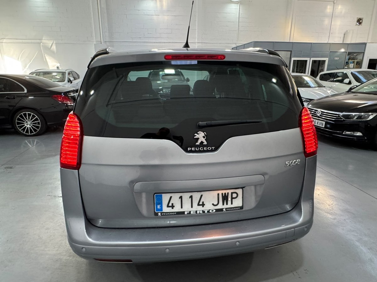 Peugeot 5008 1.6 BlueHDi Style 7 PLZ 120 CV