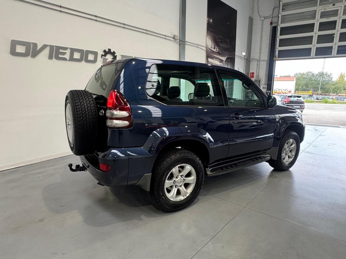 Toyota Land CRUISER 3.0 D-4D