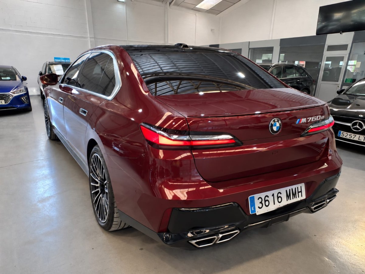 Bmw Serie 7  M760e xDrive G70