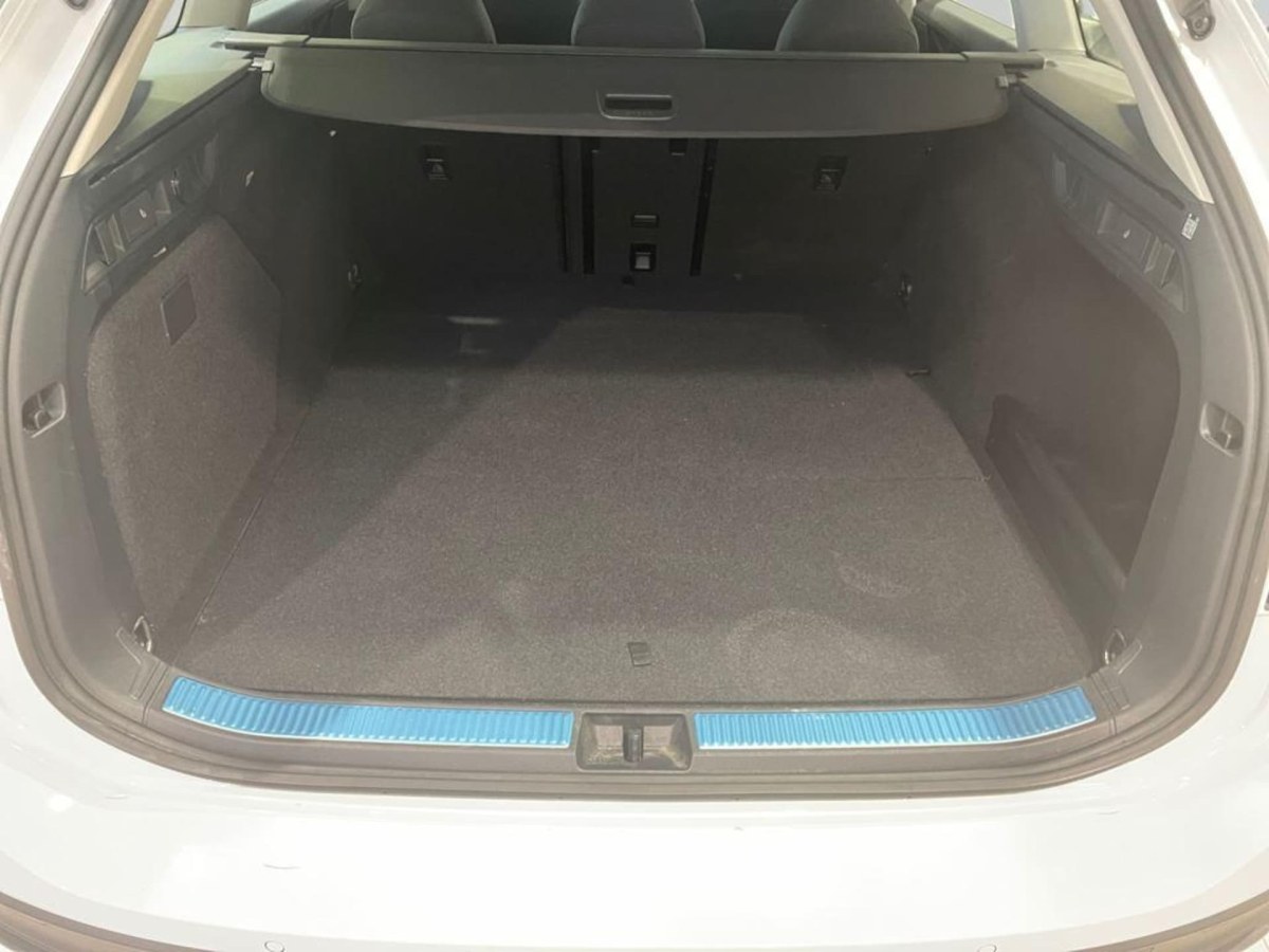 Volkswagen Passat YOS