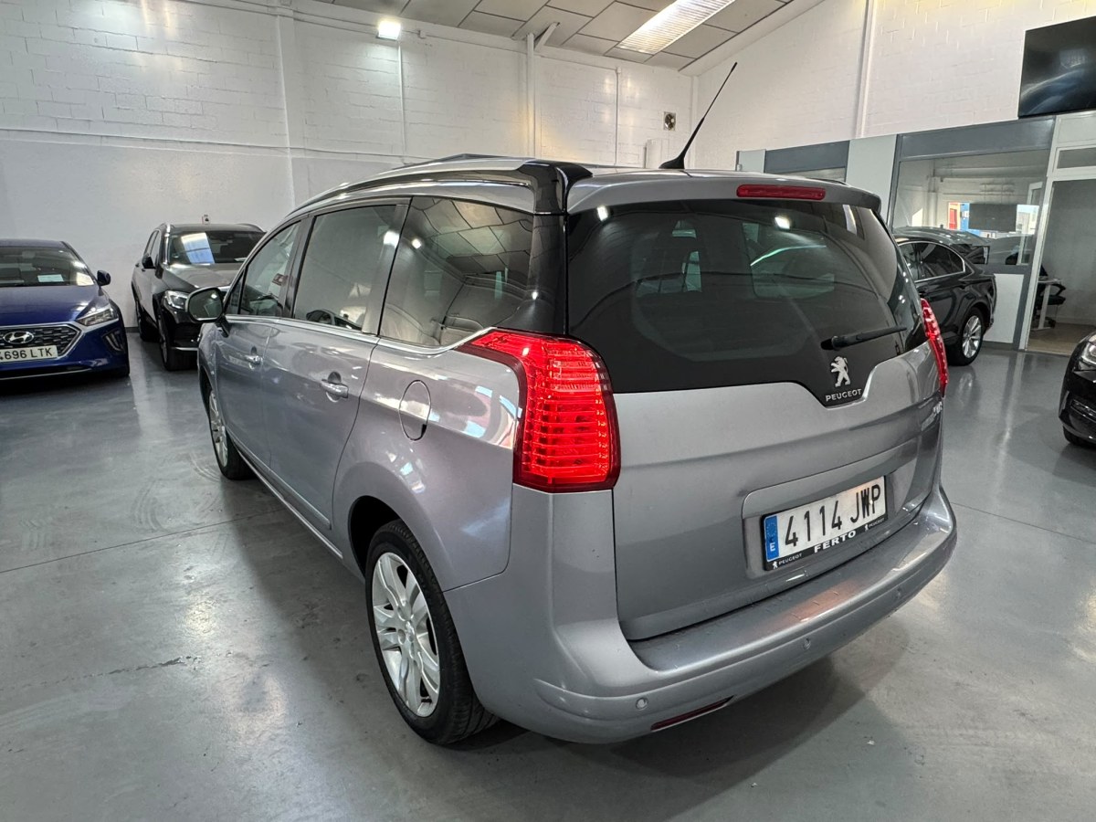 Peugeot 5008 1.6 BlueHDi Style 7 PLZ 120 CV