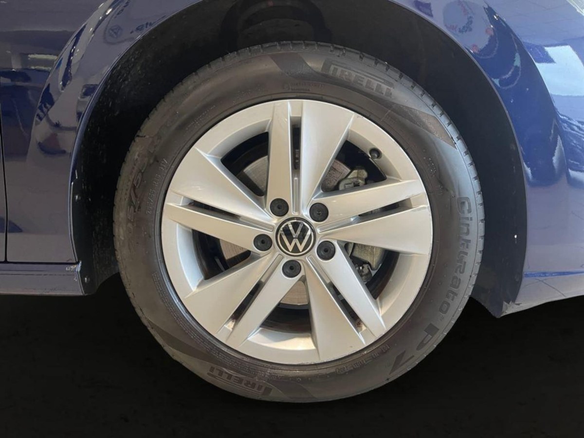 Volkswagen Golf Variant Life