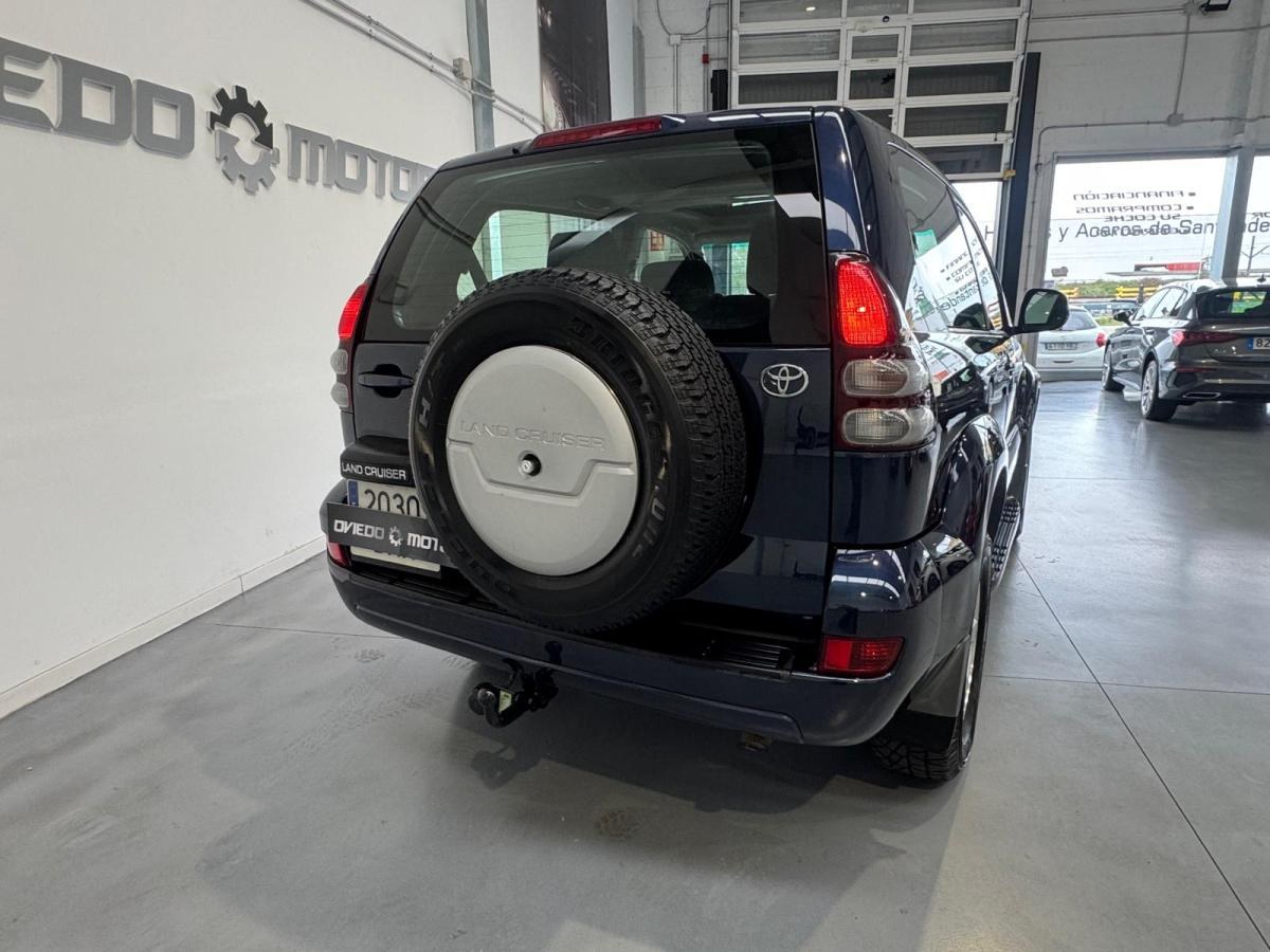 Toyota Land CRUISER 3.0 D-4D