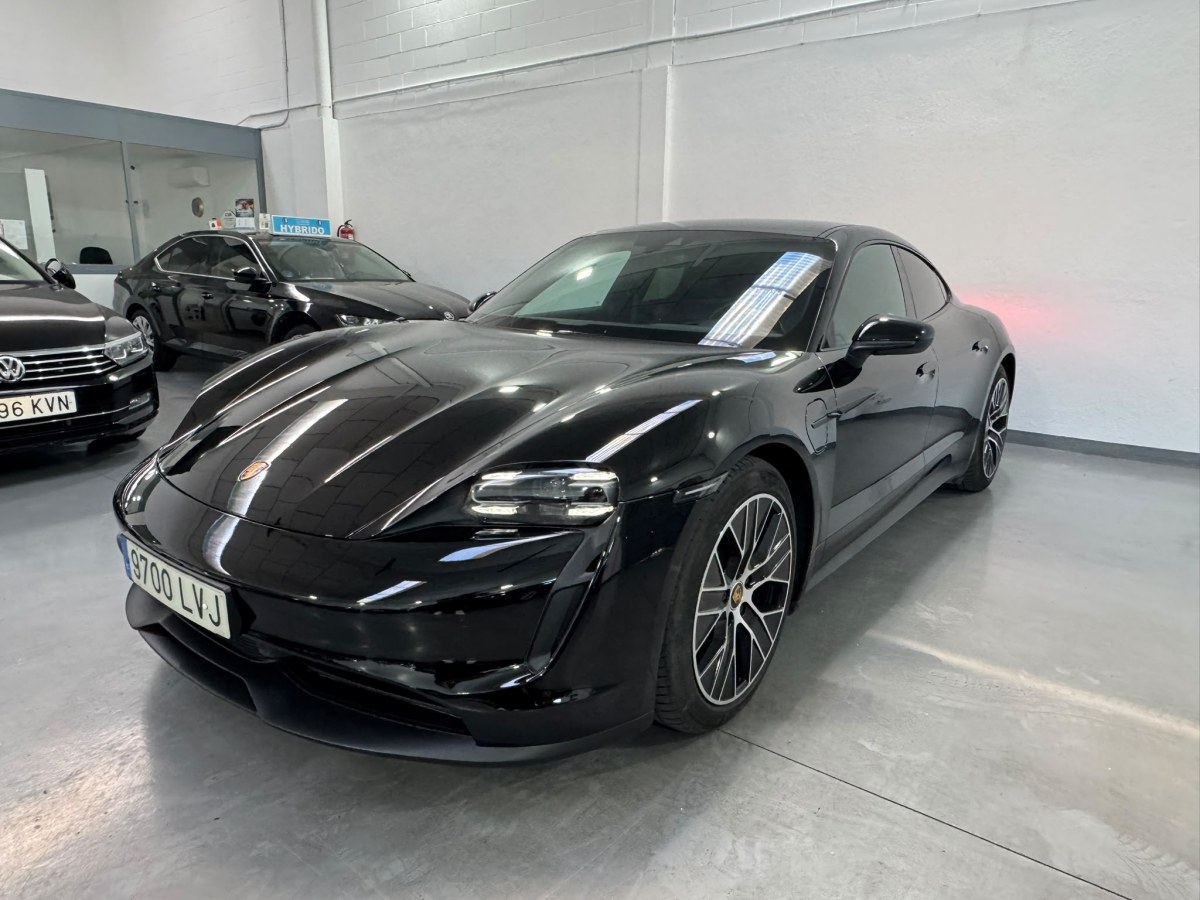 Porsche Taycan 476 CV