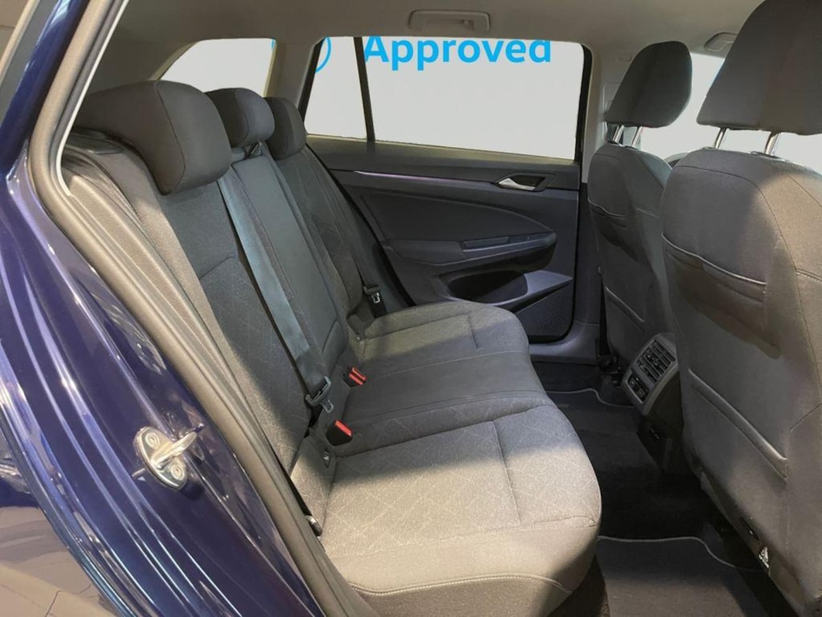 Volkswagen Golf Variant Life