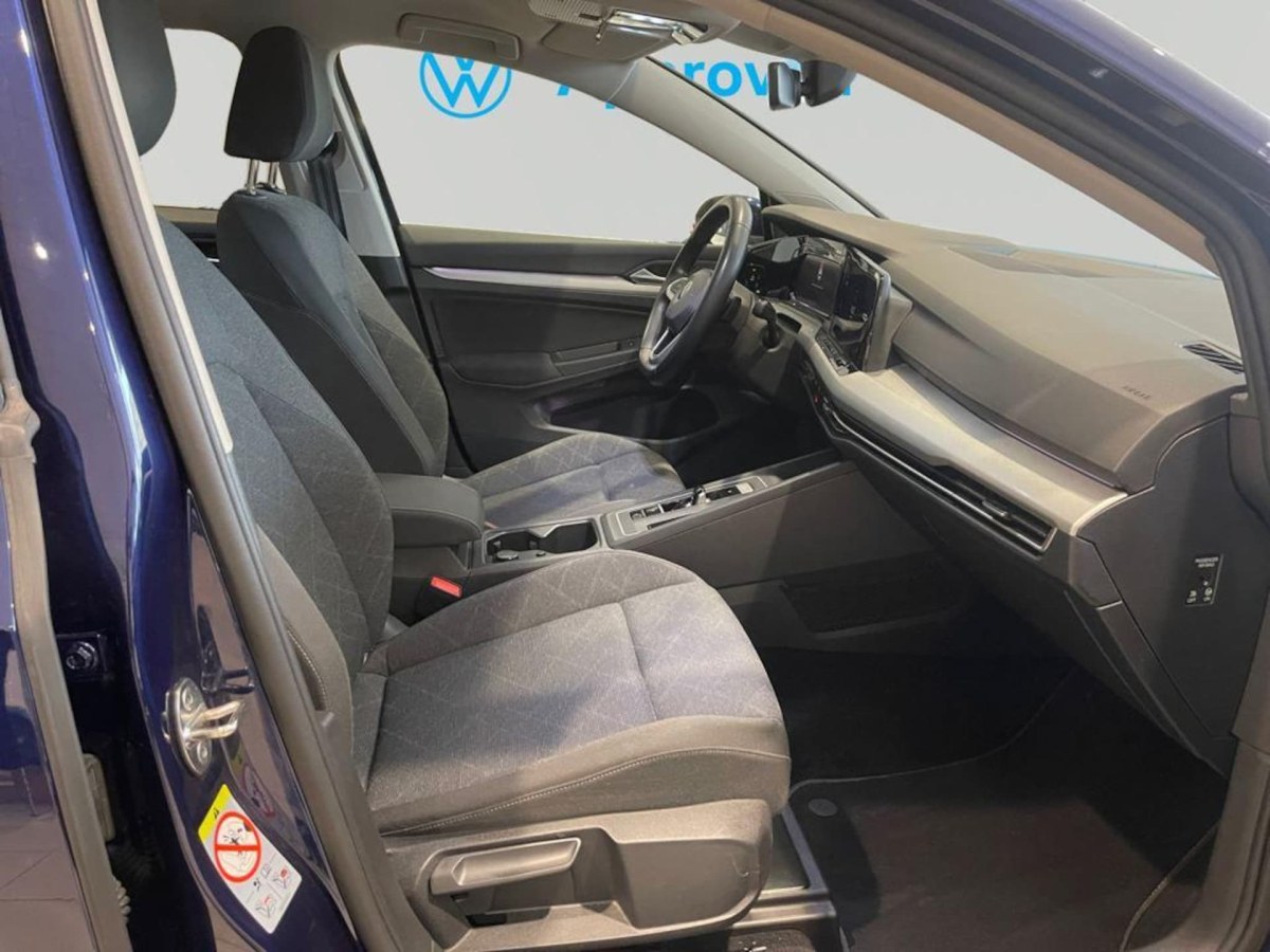 Volkswagen Golf Variant Life