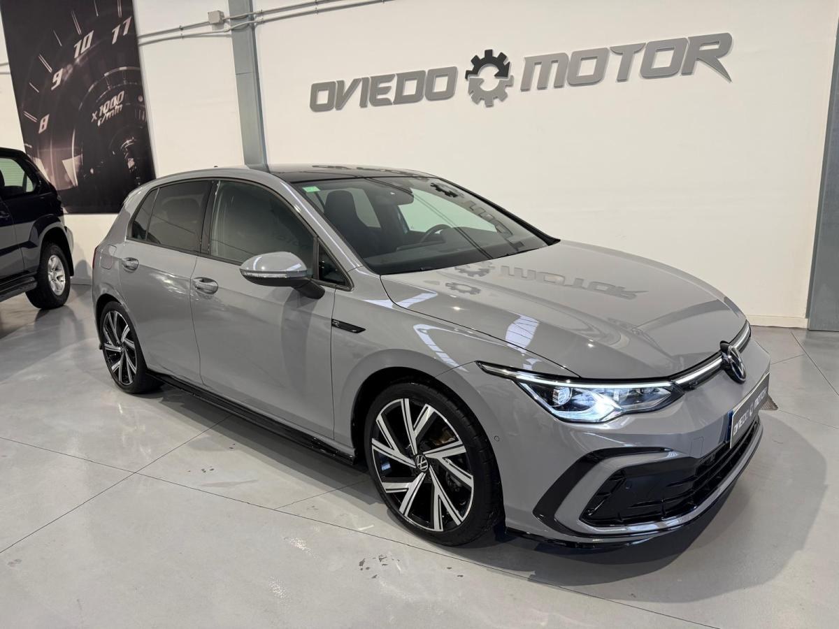 Volkswagen Golf 2.0 TDI R-LINE