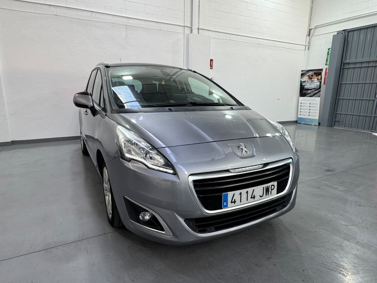 Peugeot 5008 1.6 BlueHDi Style 7 PLZ 120 CV