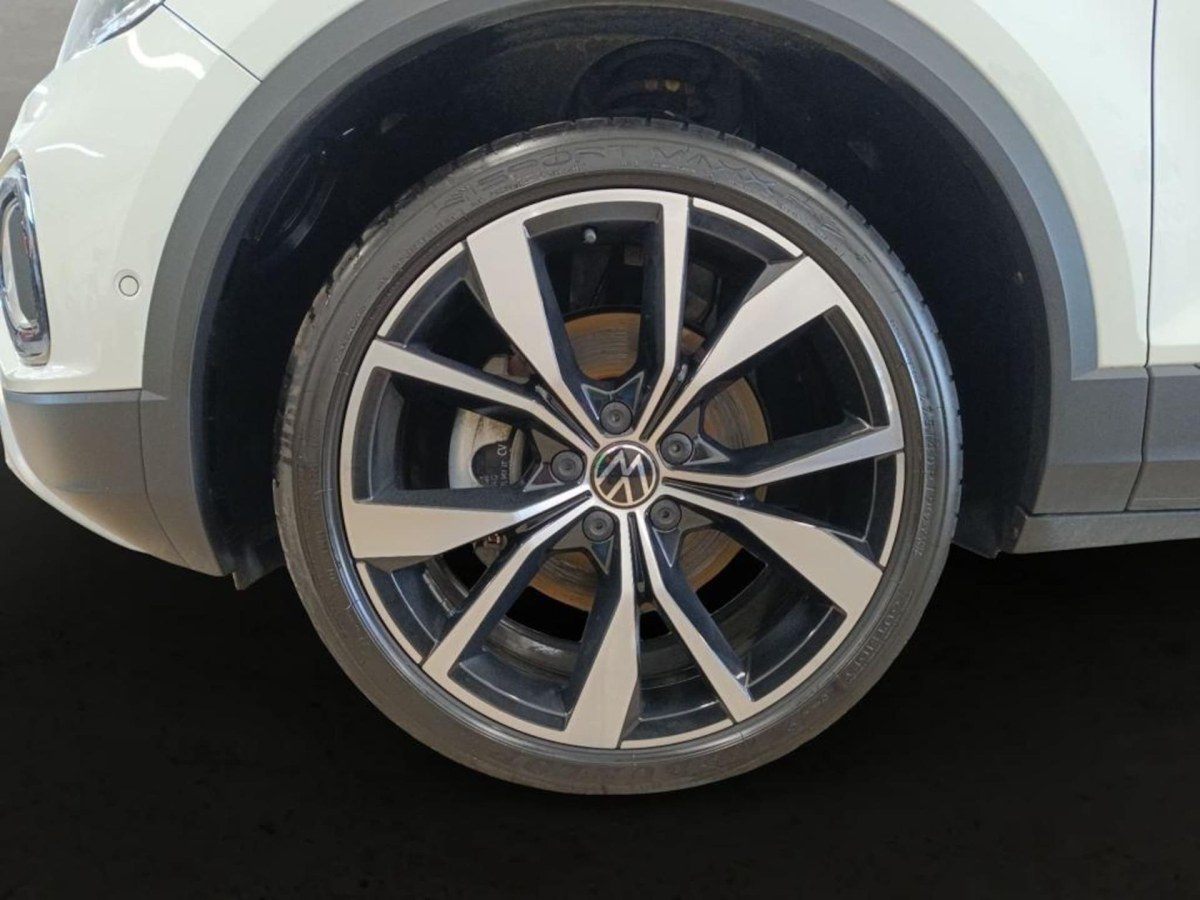 Volkswagen T-Roc Dark Line