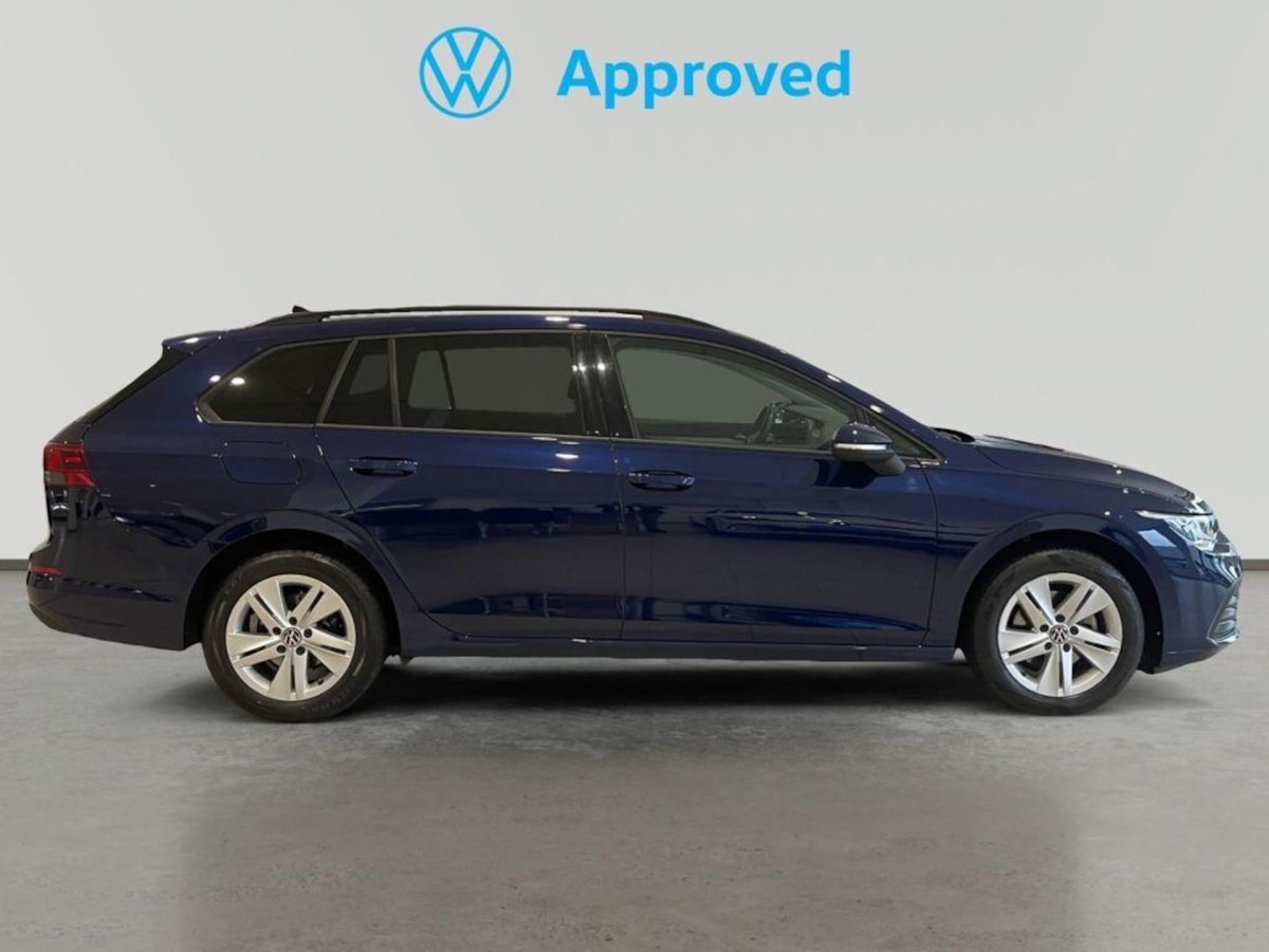 Volkswagen Golf Variant Life