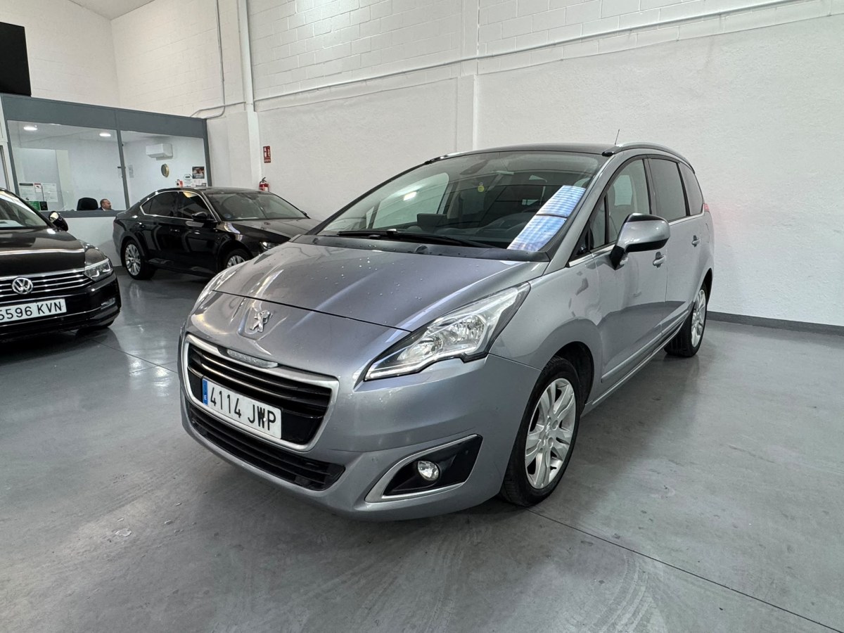 Peugeot 5008 1.6 BlueHDi Style 7 PLZ 120 CV