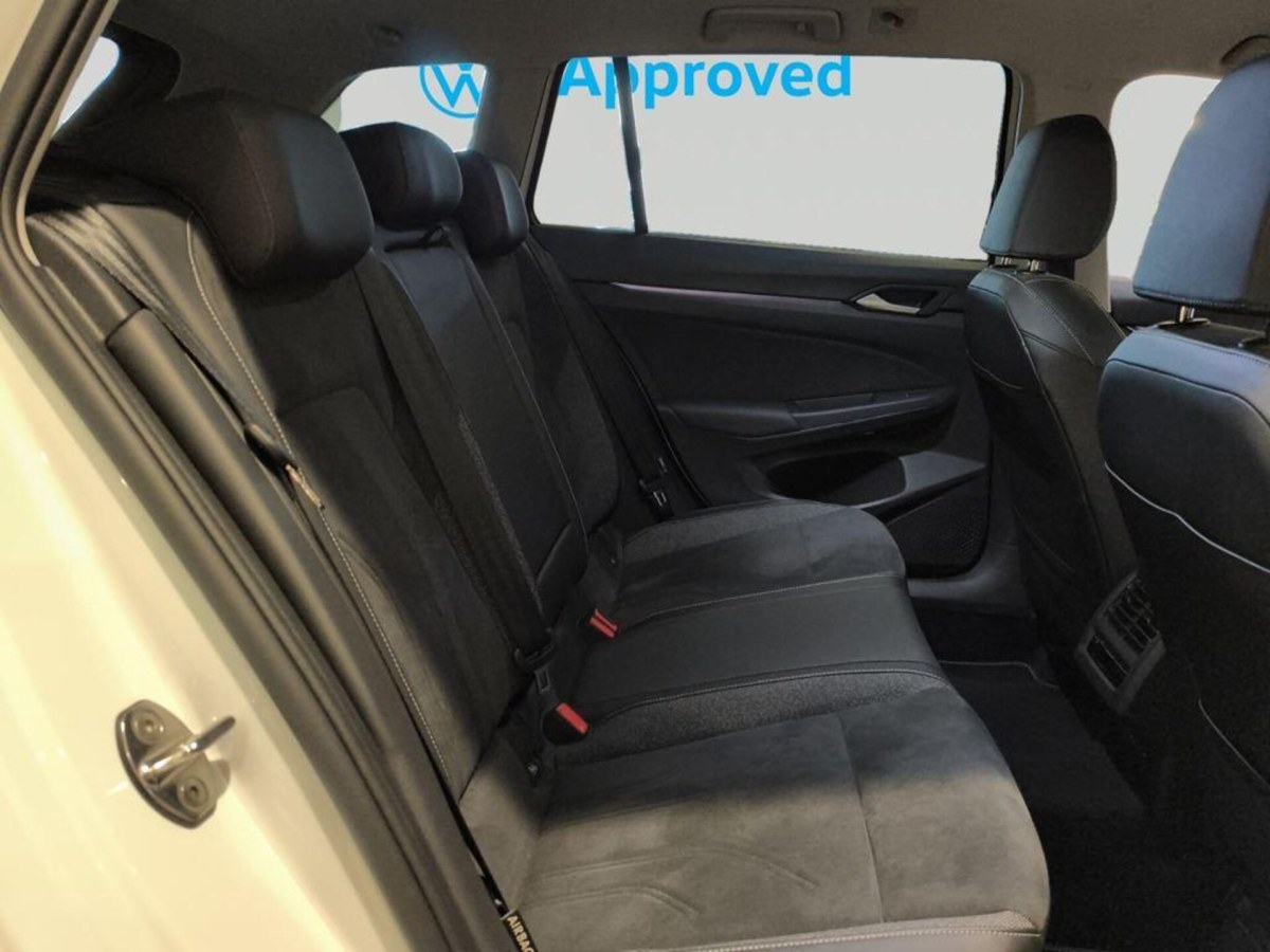 Volkswagen Golf Variant Style
