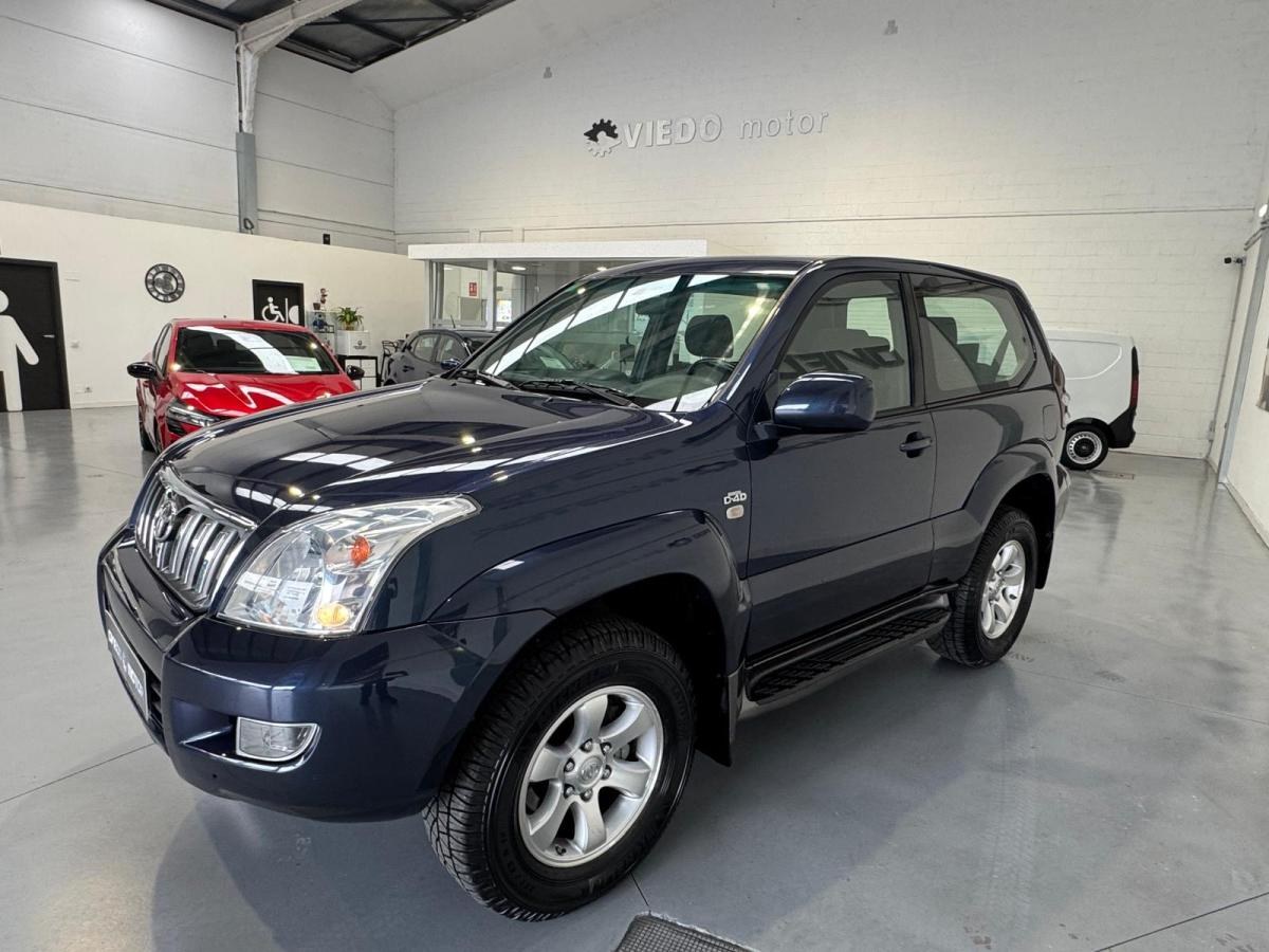 Toyota Land CRUISER 3.0 D-4D