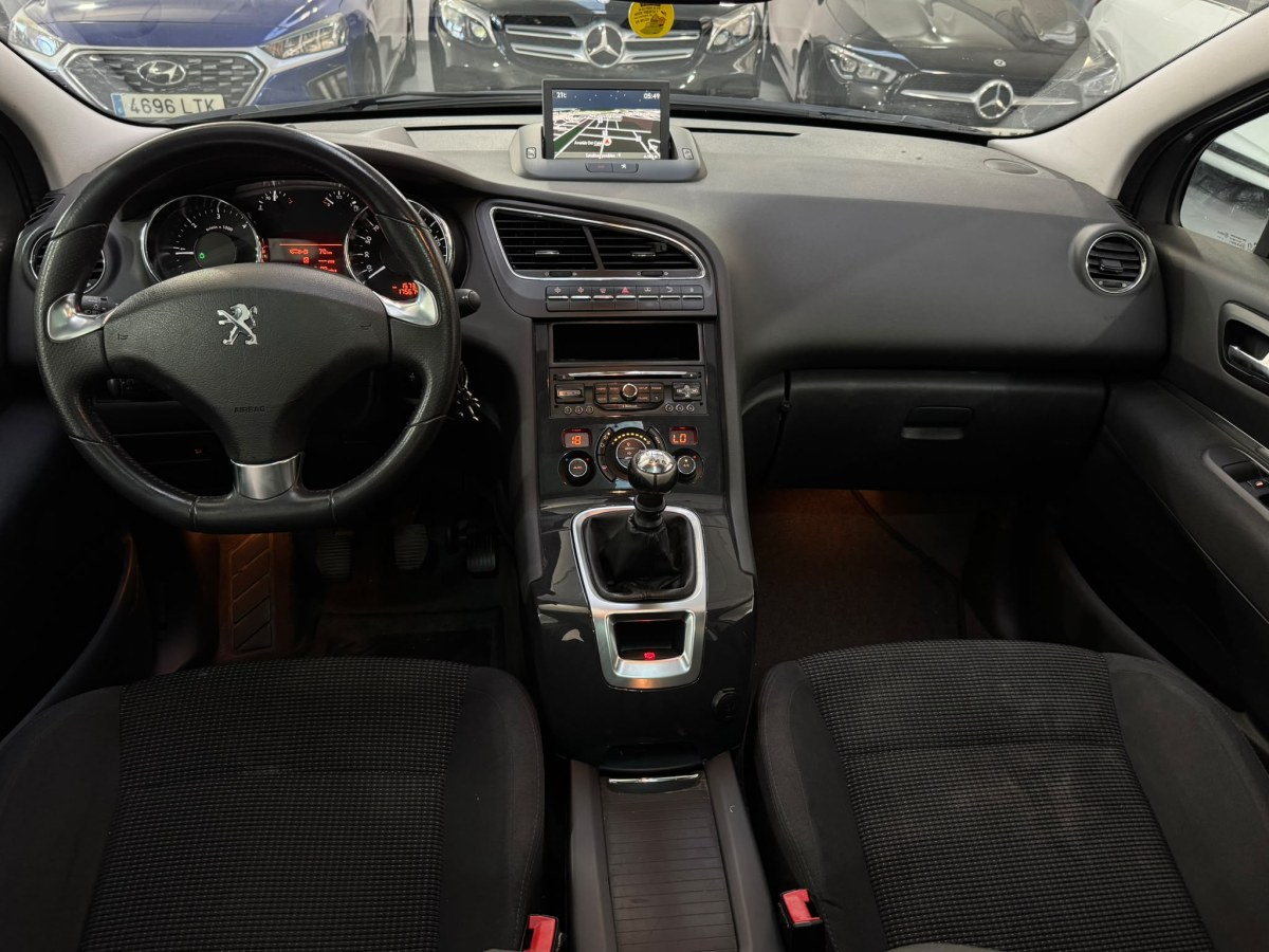 Peugeot 5008 1.6 BlueHDi Style 7 PLZ 120 CV